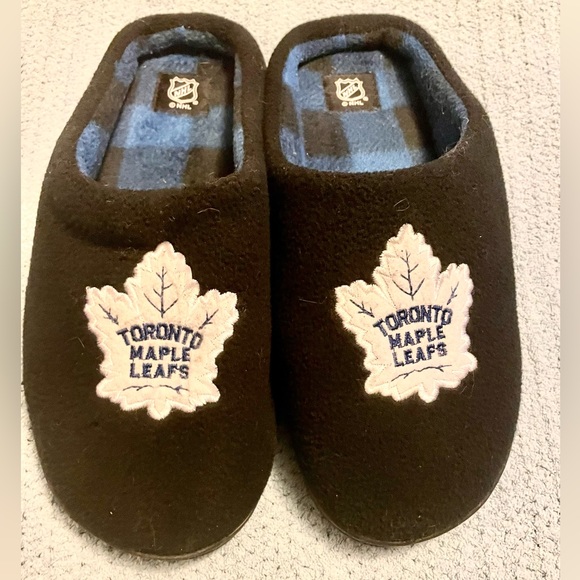 NHL Other - Toronto Maple Leafs Slippers, medium